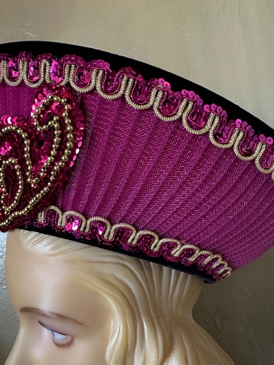 REGAL 1970\'s FUCHSIA FELT CHURCH HAT + SEQUINS & CRIN TRIM main image 16
